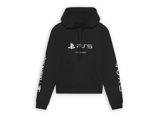 Balenciaga巴黎世家携手PlayStation 5 推出联名别注系列